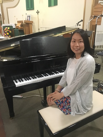 Teresa teaches piano-keyboard classes for all ages